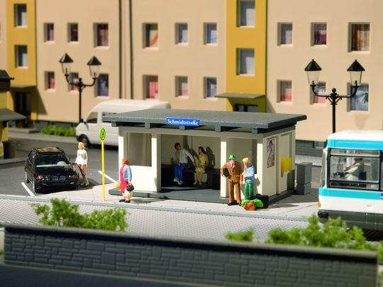 2 Bus - stop shelters<br /><a href='images/pictures/Auhagen/11419.jpg' target='_blank'>Full size image</a>